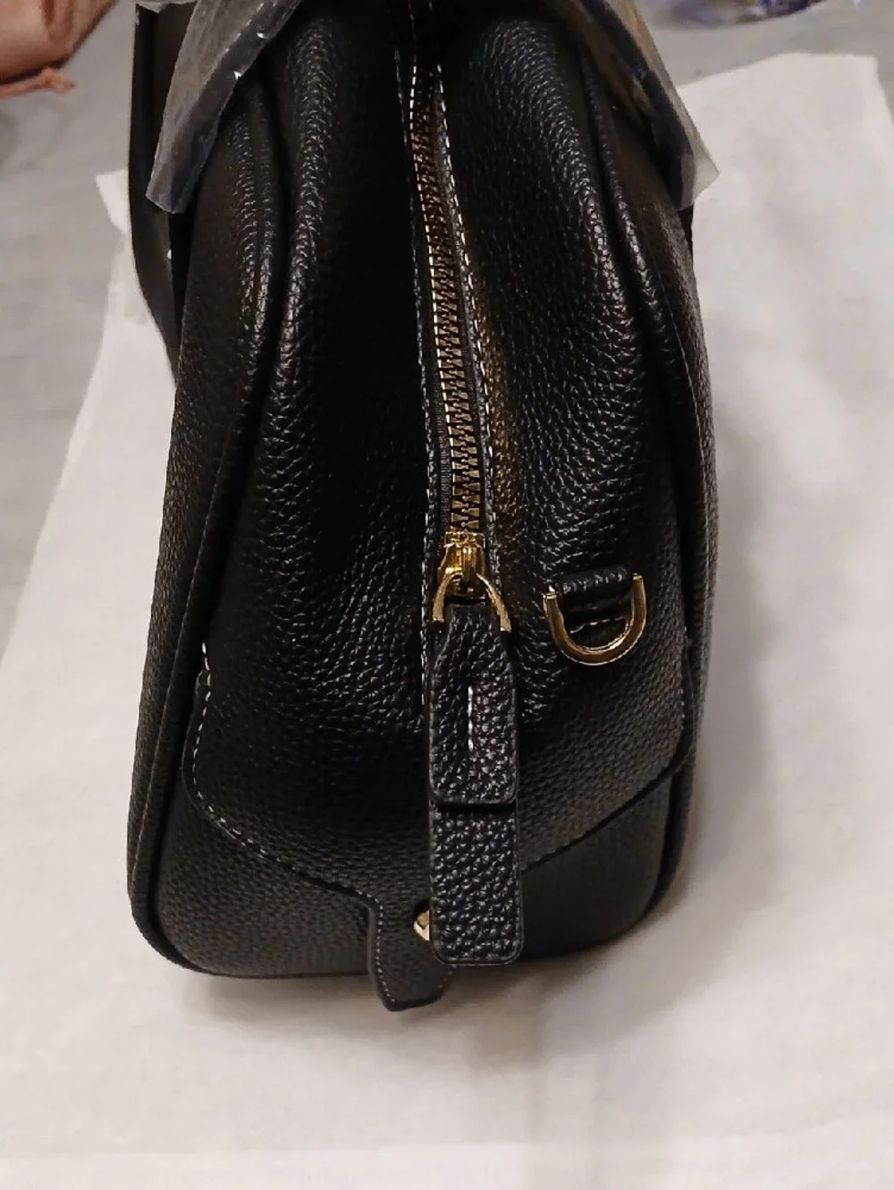 N/A sleek black